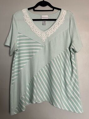 Alfred Dunner Striped Lace Trim Top Mint Green White L Short Sleeve Casual Blous